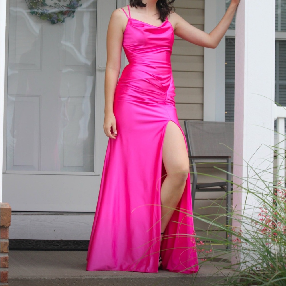 Faviana Prom dress, pink, size 6